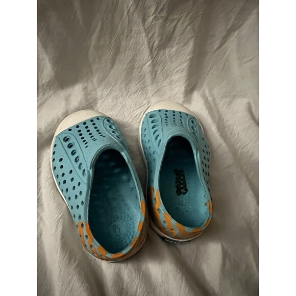Native Slip-On Sneaker’s  Size C4 - Picture 3 of 7